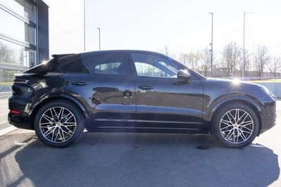 Porsche Cayenne Coupe E-Hybrid Black Edition