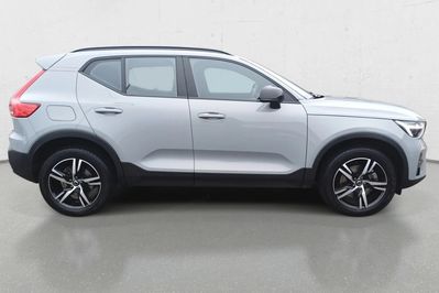 Volvo XC40 B3 B Plus Dark