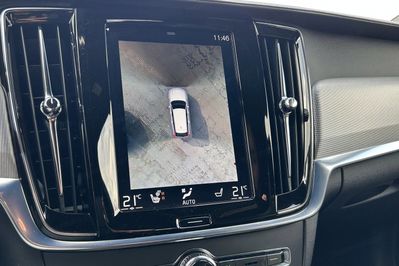 Volvo V90 T8 AWD Plug-In Hybrid R-Design