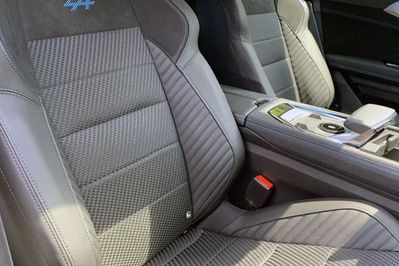 Renault Austral Esprit Alpine 1.3 TCe mHEV