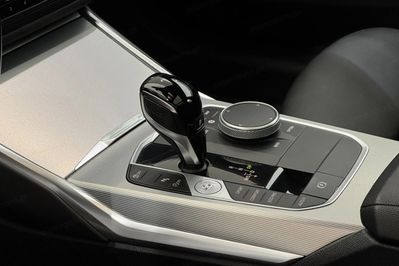 BMW Seria 3 Touring 320i Sport Line aut