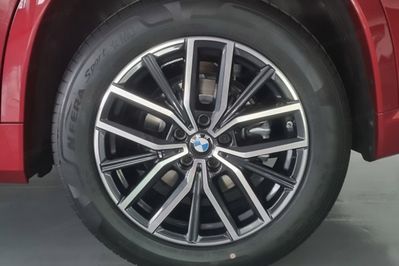 BMW iX1 eDrive20 M Sport