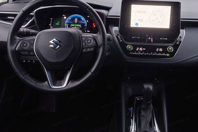 Suzuki Swace 1.8 Hybrid Premium Plus CVT