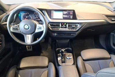 BMW Seria 2 218i M Sport