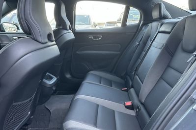 Volvo S60 B4 B R-Design