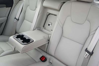 Volvo V90 T6 AWD Plug-In Hybrid Plus Bright