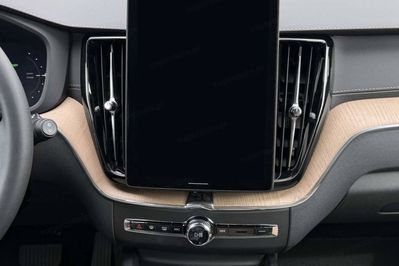 Volvo XC60 B5 AWD Plus Bright