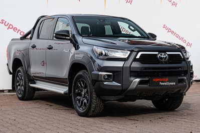 Toyota HiLux Double Cab Invincible 4x4  AT