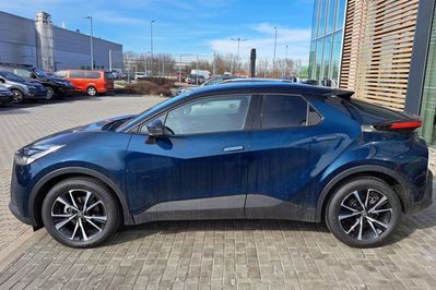 Toyota C-HR Style 2.0 Hybrid Dynamic Force Plug-in