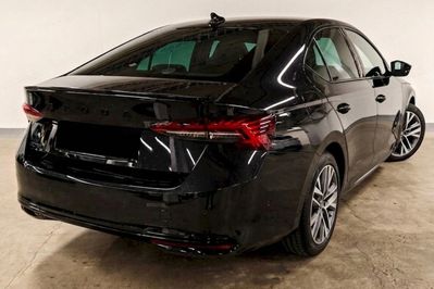 Skoda Octavia Sportline Tech 1.5 TSI m-HEV DSG