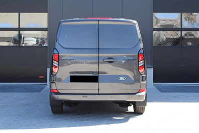 Ford Transit Custom 320 L2H1 Limited A8