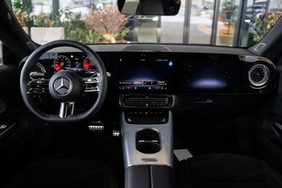 Mercedes CLA 200 mHEV 8G-DCT