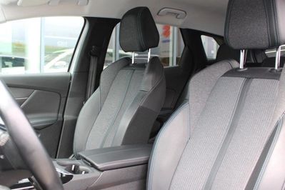 Peugeot 3008 1.5 BlueHDi Allure