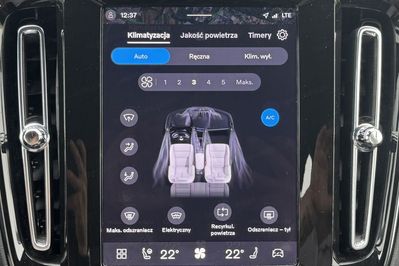 Volvo XC40 B3 Plus Dark aut
