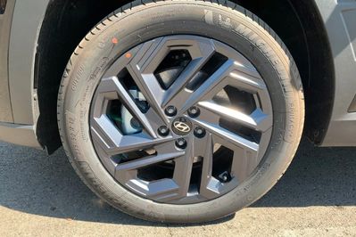 Hyundai Tucson 1.6 T-GDi HEV Smart Black 2WD aut