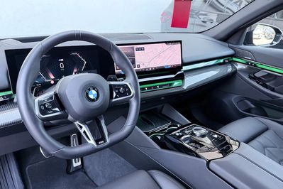 BMW Seria 5 Touring 520d xDrive M Sport