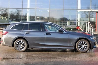 BMW Seria 3 Touring 320d xDrive Sport Line
