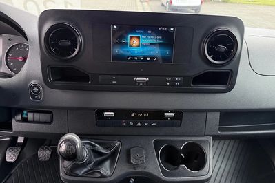 Mercedes Sprinter 319 CDI Plandeka 10 ep