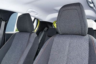 Peugeot 208 Style e-DCS6 1.2 mHEV