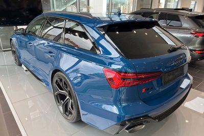 Audi A6 RS6 TFSI quattro Performance