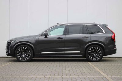 Volvo XC90 B5 AWD Ultra Bright