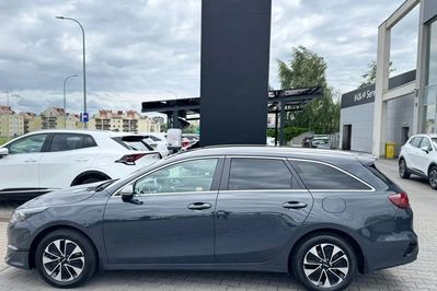 Kia Ceed 1.5 t-Gdi Tribute Dct