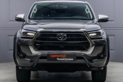 Toyota HiLux Double Cab SR5PLUS 4X4