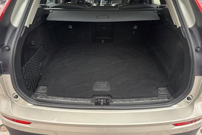 Volvo XC60 B4 B Momentum Pro