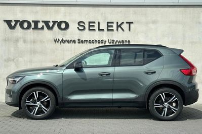 Volvo XC40 B3 Plus Dark