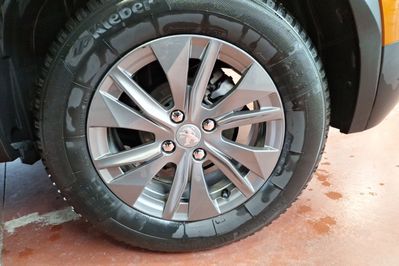 Peugeot 2008 Style 1.2 PureTech EAT8