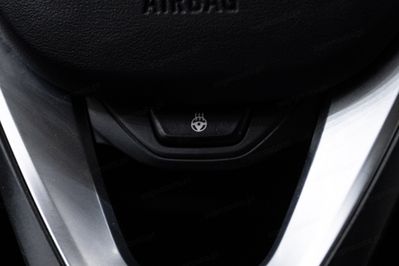 BMW Seria 3 318i Advantage