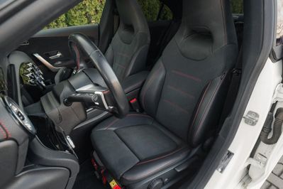 Mercedes CLA 200 mHEV AMG Line 7G-DCT