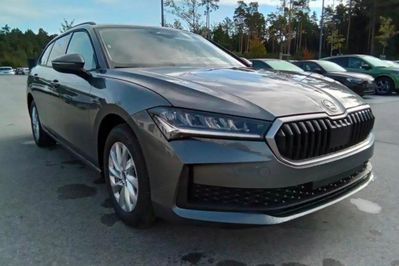 Skoda Superb Essence 2.0 TDI DSG