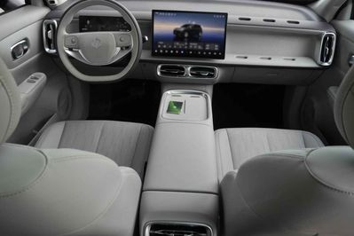 Leapmotor B10 Design Hybrid EV 18,8 kWh