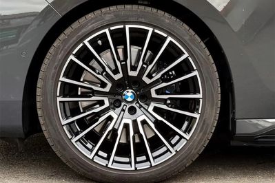 BMW Seria 7 740d xDrive M Sport