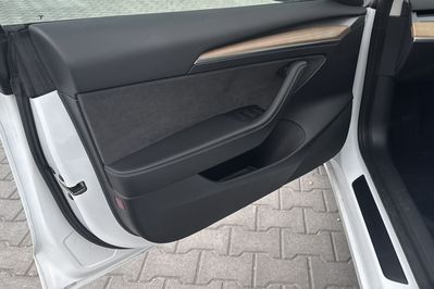 Tesla Model 3 RWD