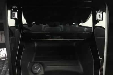 Peugeot 208 ALLURE 1.2 mHEV e-DCS6