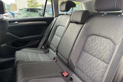 Volkswagen Passat Business  1.5 TSI EVO DSG