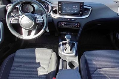 Kia Ceed 1.5 T-GDI M