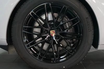 Porsche Cayenne Coupe E-Hybrid Black Edition