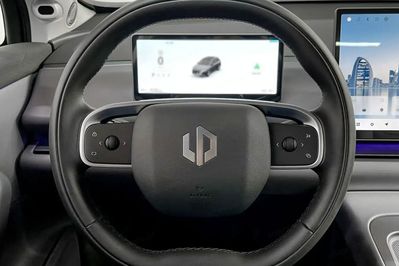 Leapmotor C10 Design 1.5 Hybrid