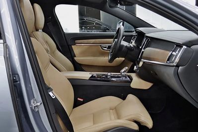 Volvo S90 T8 AWD Plug-In Hybrid Inscription aut