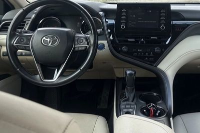 Toyota Camry 2.5 Hybrid Comfort Cvt