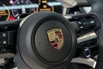 Porsche Cayenne Coupe Black Edition