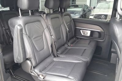 Mercedes V Klasa 300 d 4-Matic 9G-Tronic Avantgarde (długi)