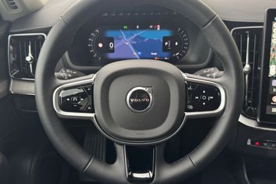 Volvo XC90 B5 B AWD Plus Dark 7os