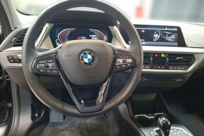 BMW Seria 1 118i