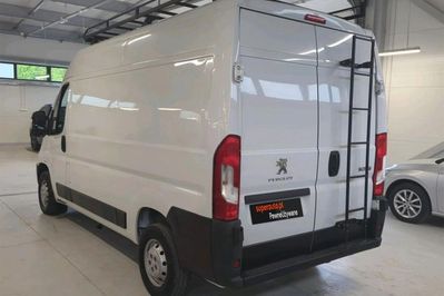 Peugeot Boxer 333 BlueHDi L2H2 Pro