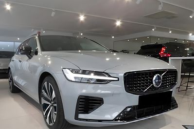 Volvo V60 B4 Plus Dark