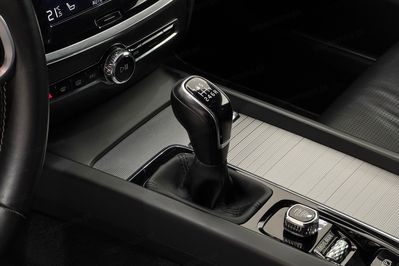 Volvo V60 D4 R-Design